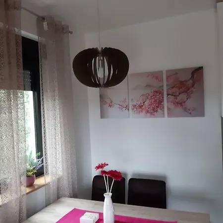 Aparthotel Nana Svetogorska 19 ,stan 17 *